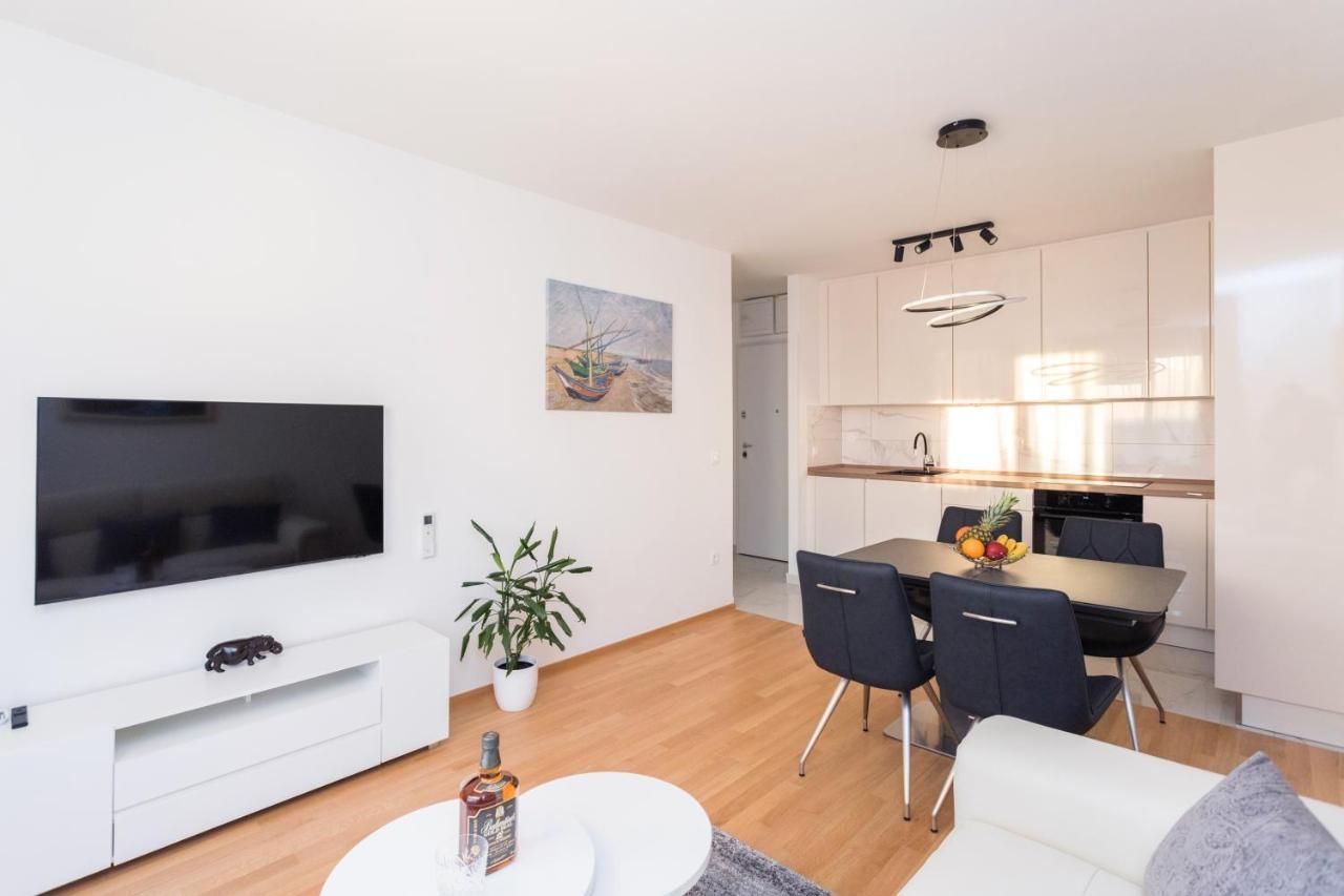 Apartment Ruby Zara Esterno foto