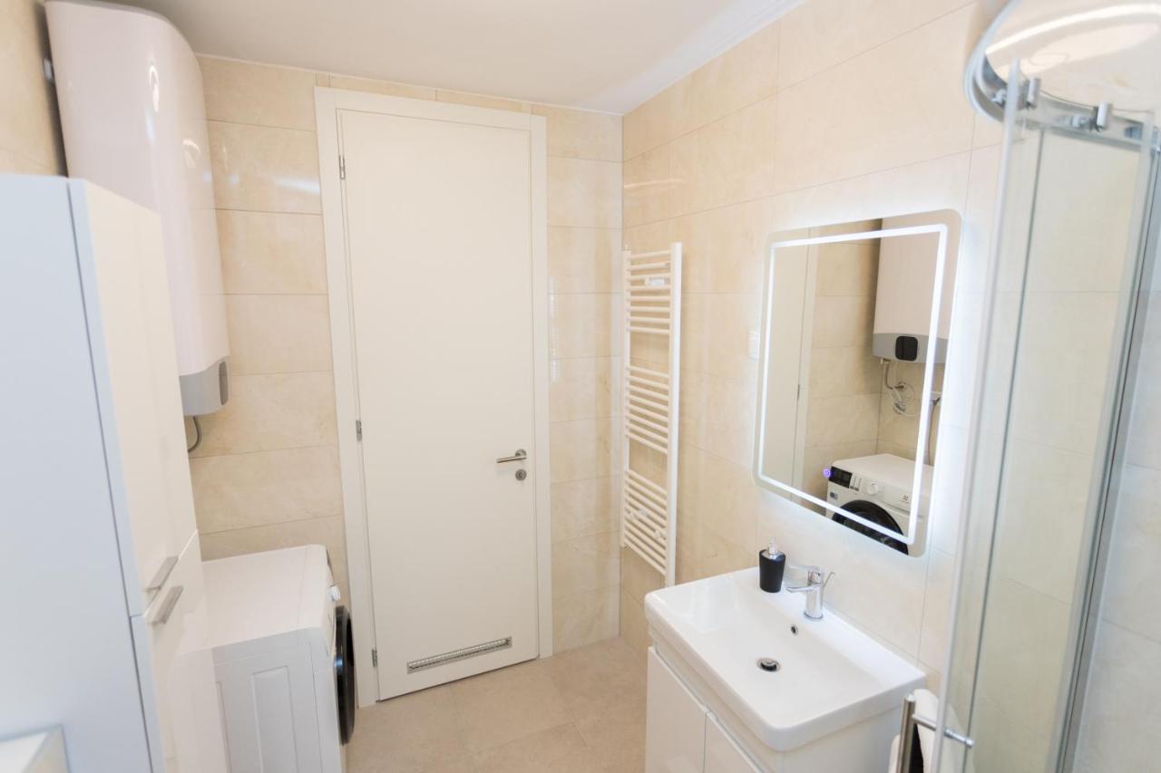 Apartment Ruby Zara Esterno foto