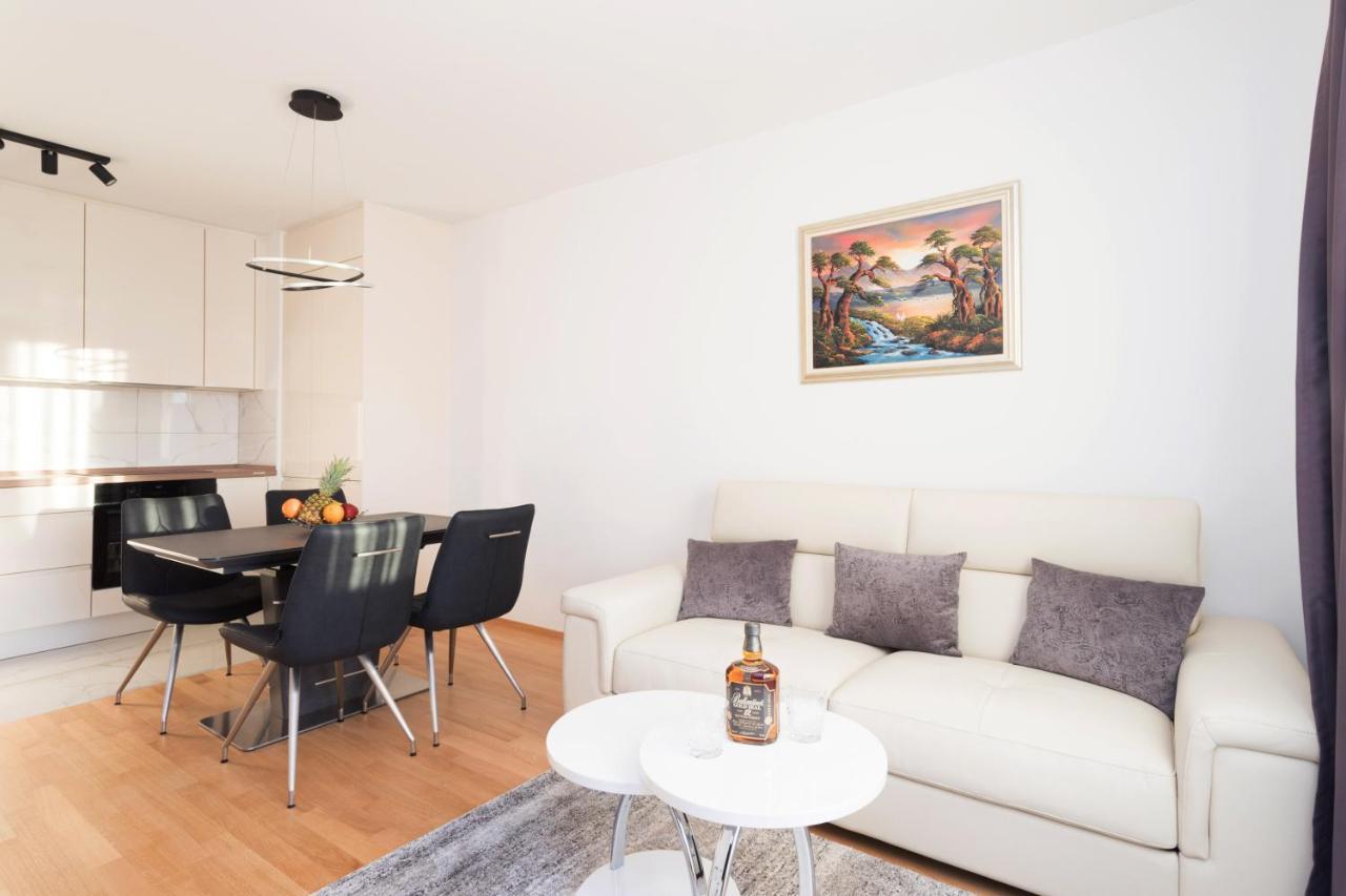 Apartment Ruby Zara Esterno foto